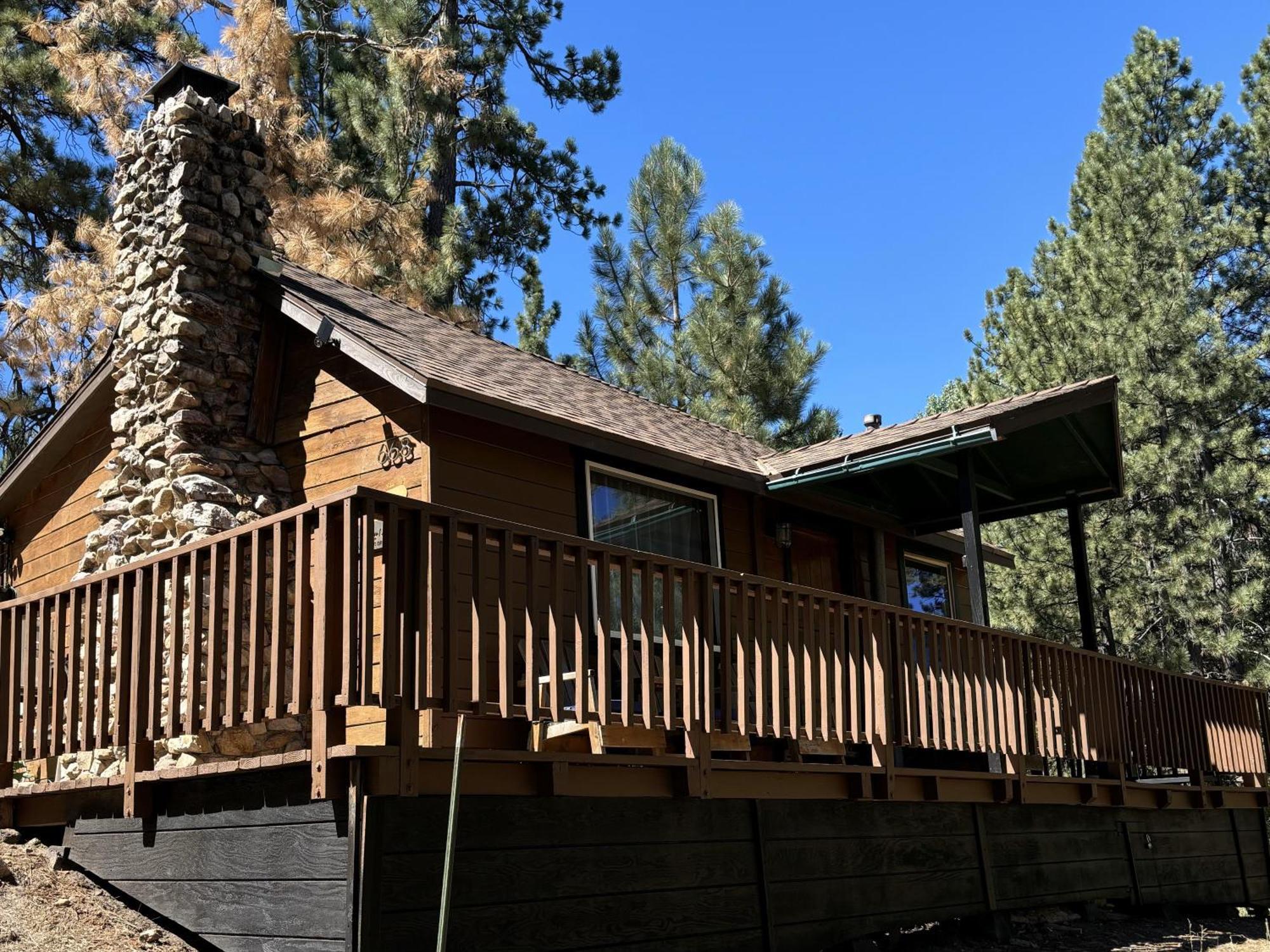 Snow Bunny Lodge - Perfect Big Bear Getaway! Deck With A New Hot Tub And Charcoal Barbecue! Big Bear Lake Zewnętrze zdjęcie