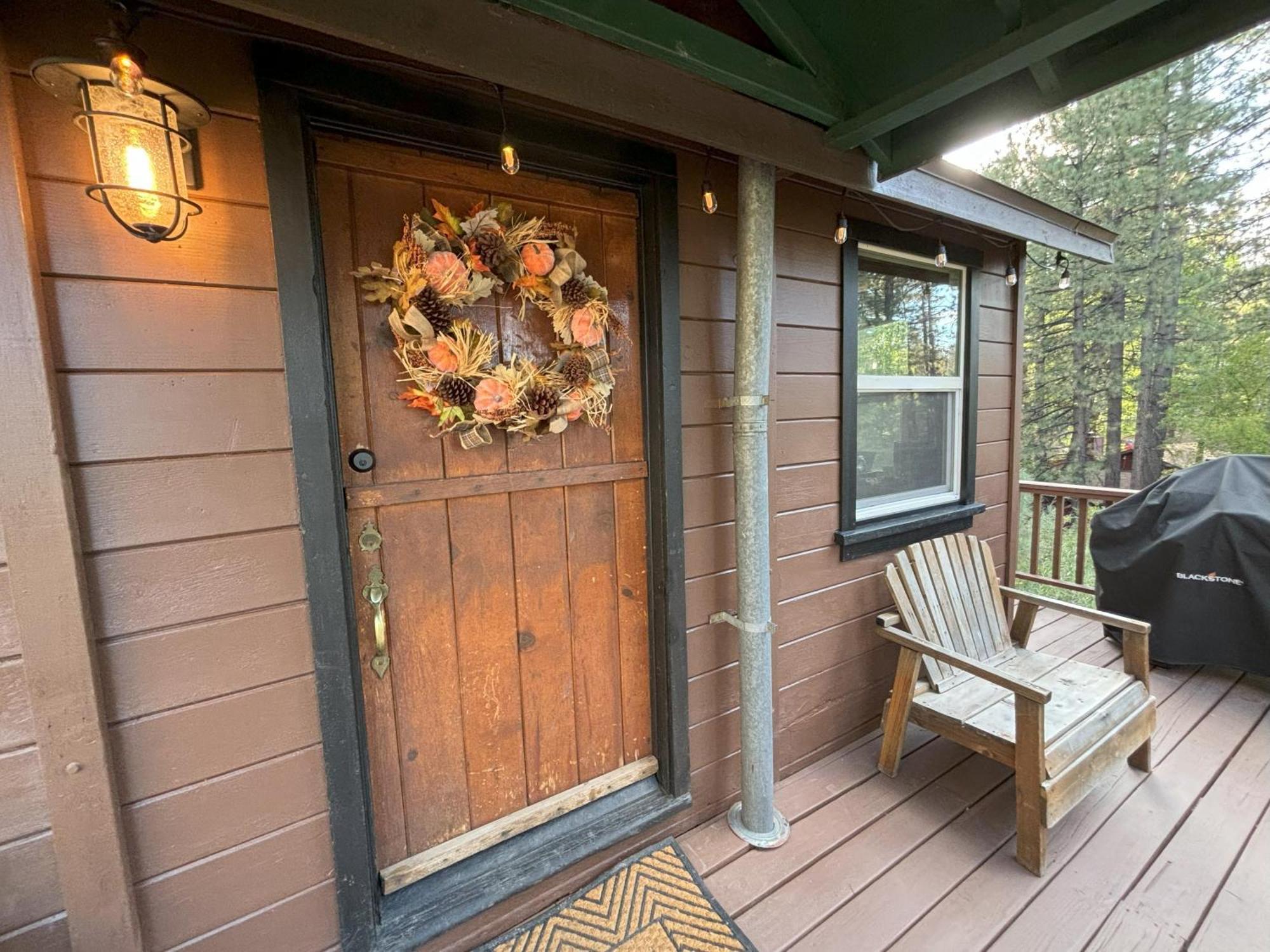 Snow Bunny Lodge - Perfect Big Bear Getaway! Deck With A New Hot Tub And Charcoal Barbecue! Big Bear Lake Zewnętrze zdjęcie